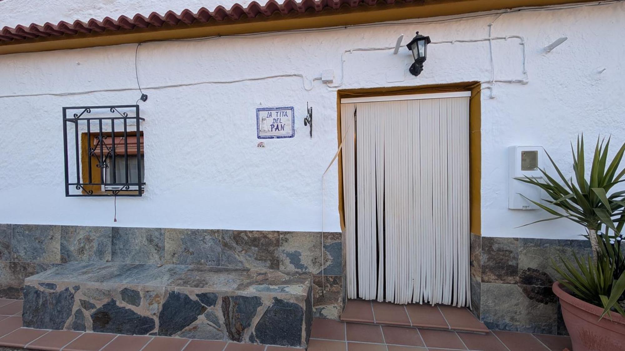 Gasthaus Cueva La Tita Del Pan Bacor Exterior foto